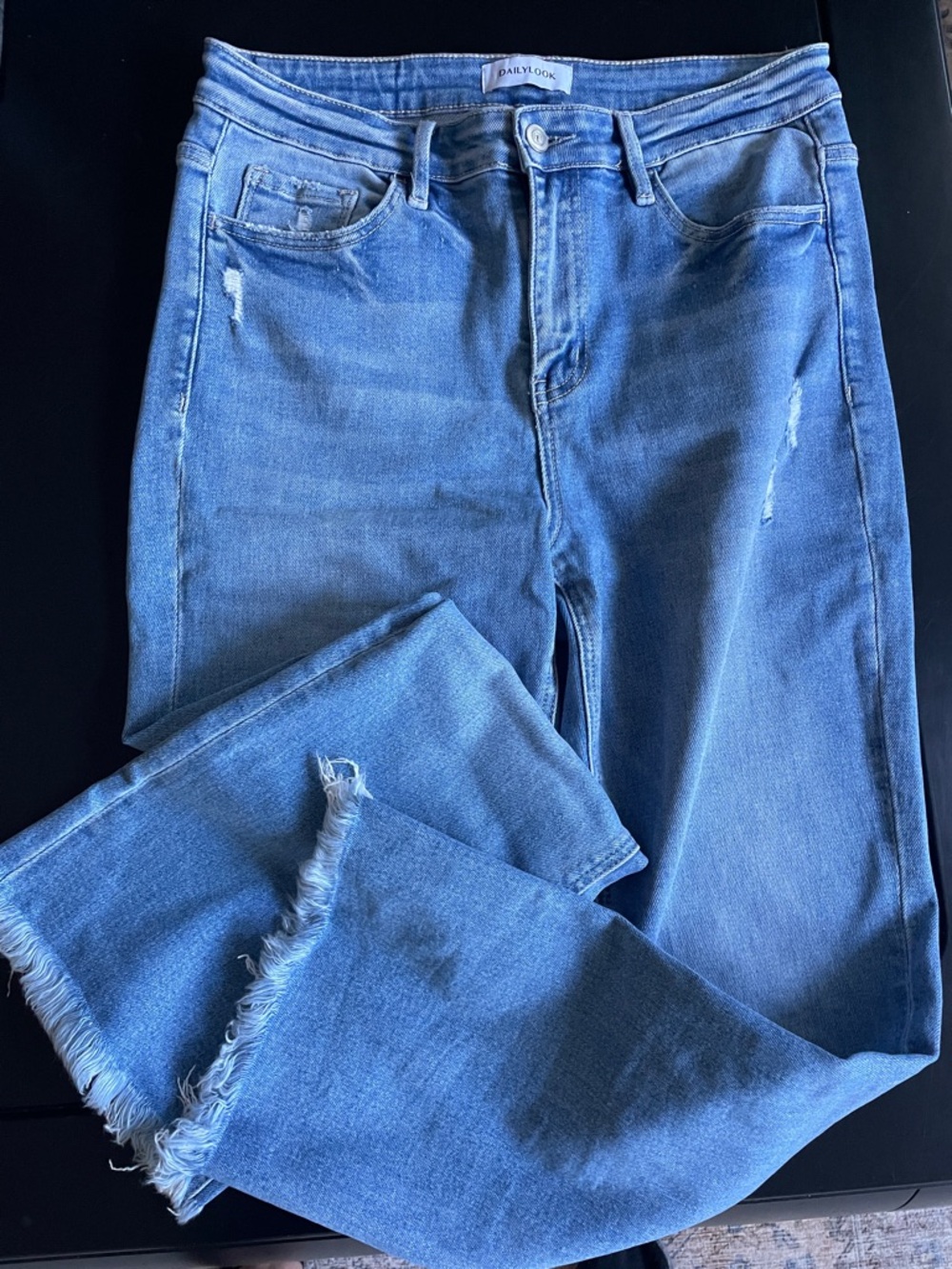 Light Blue Frayed Hem Ankle Jeans by Daily Look